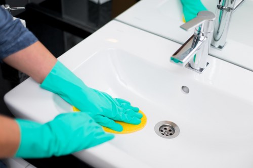 Thorough deep cleaning for a flat in Kentishtown