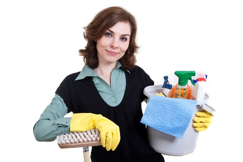 Short-let bathroom cleaning and sanitising in Kentishtown